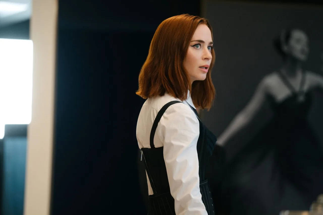 emily blunt vai emily the devil wears prada 2