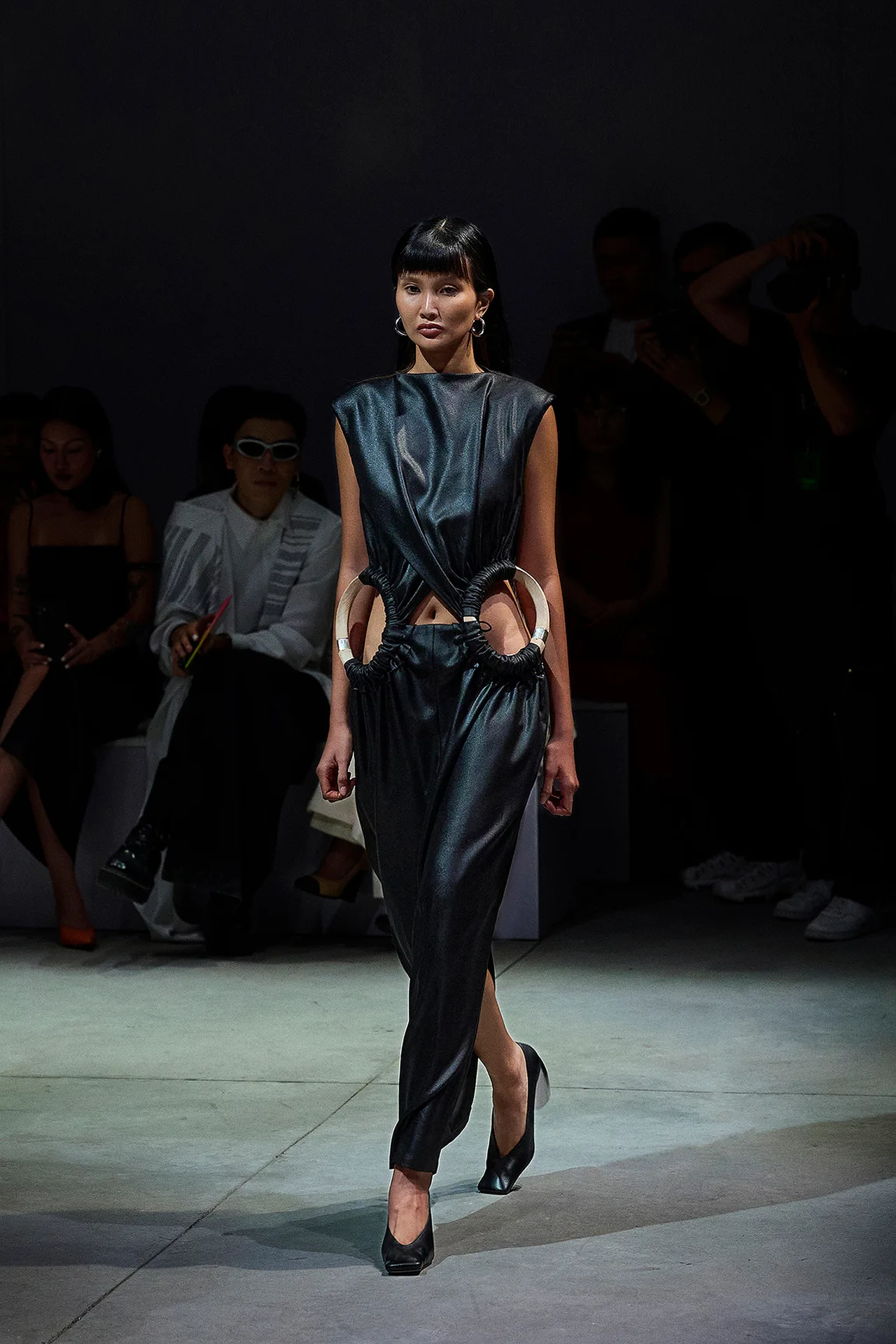 BST INFLOWING của NTK Cường Đàm look 39