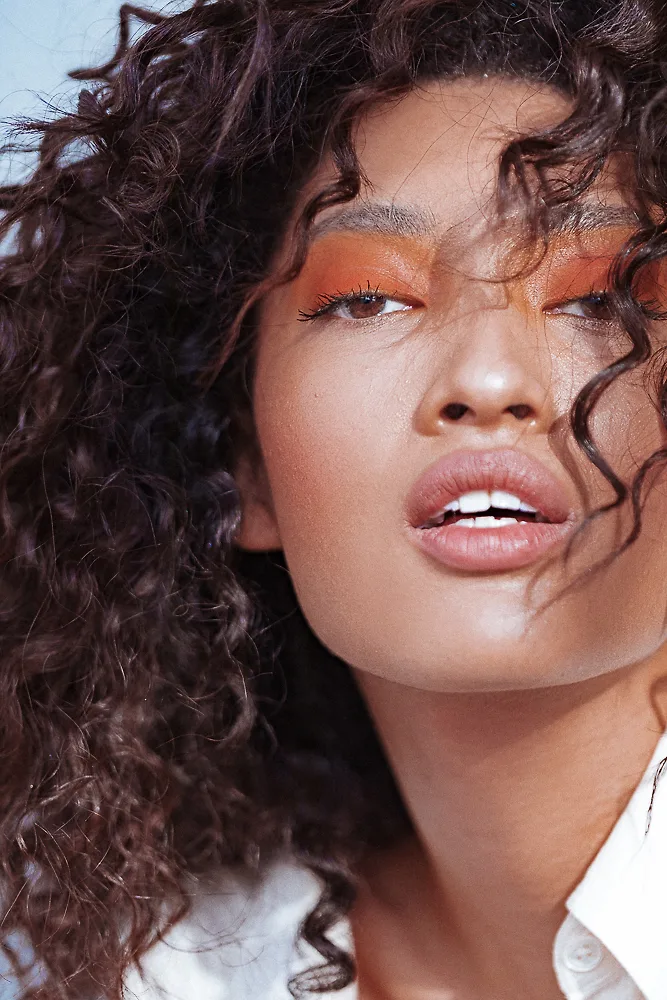 cách trang điểm mắt cam