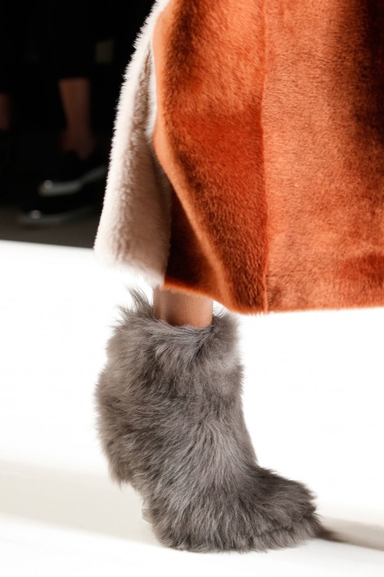 Lông thú Fendi