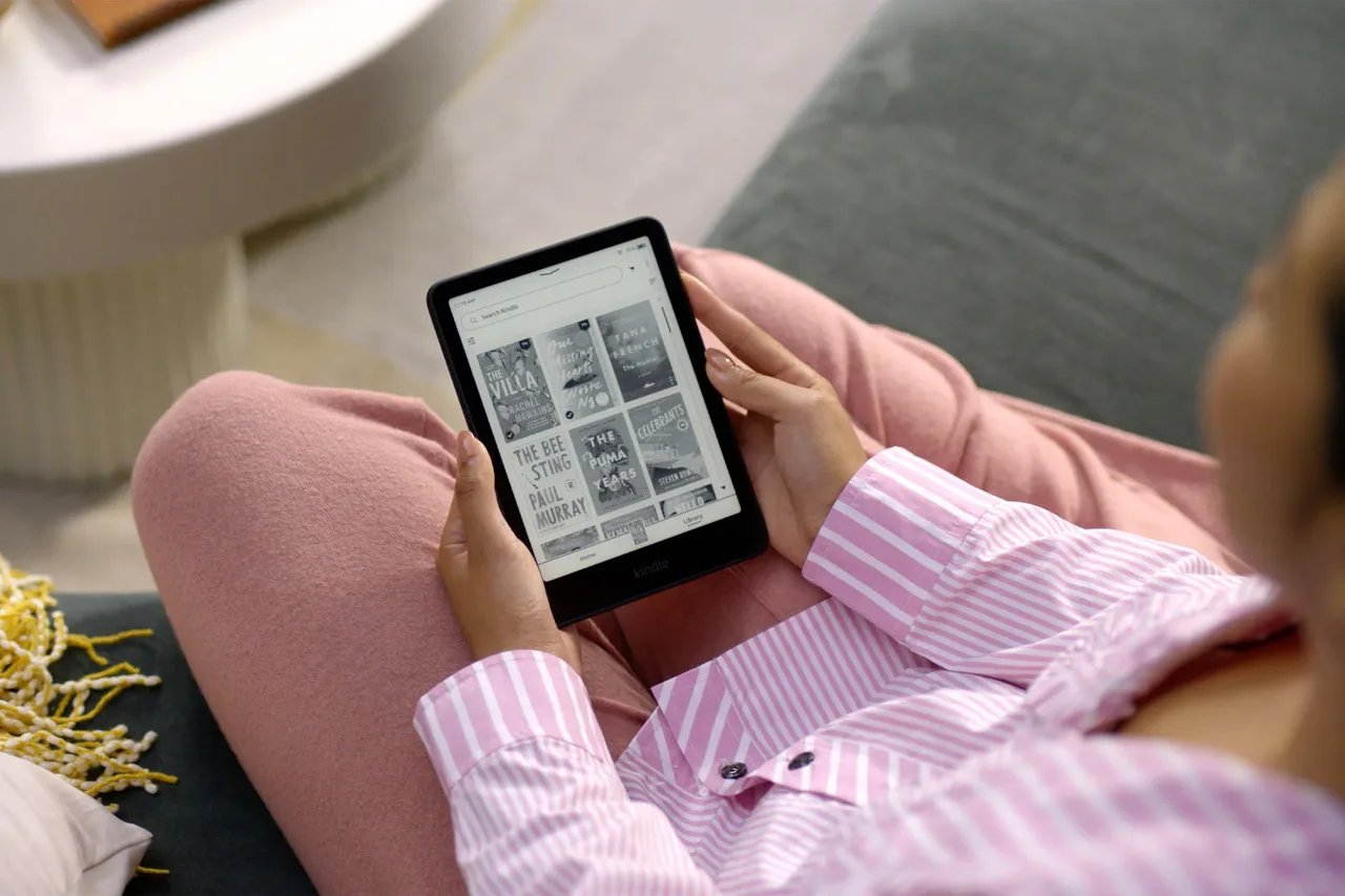 máy đọc sách Kindle Paperwhite 2024