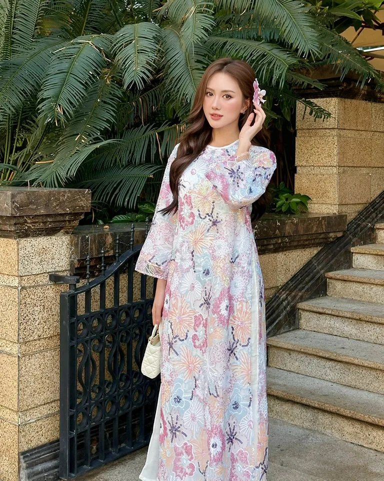 Áo dài kim sa cổ tròn