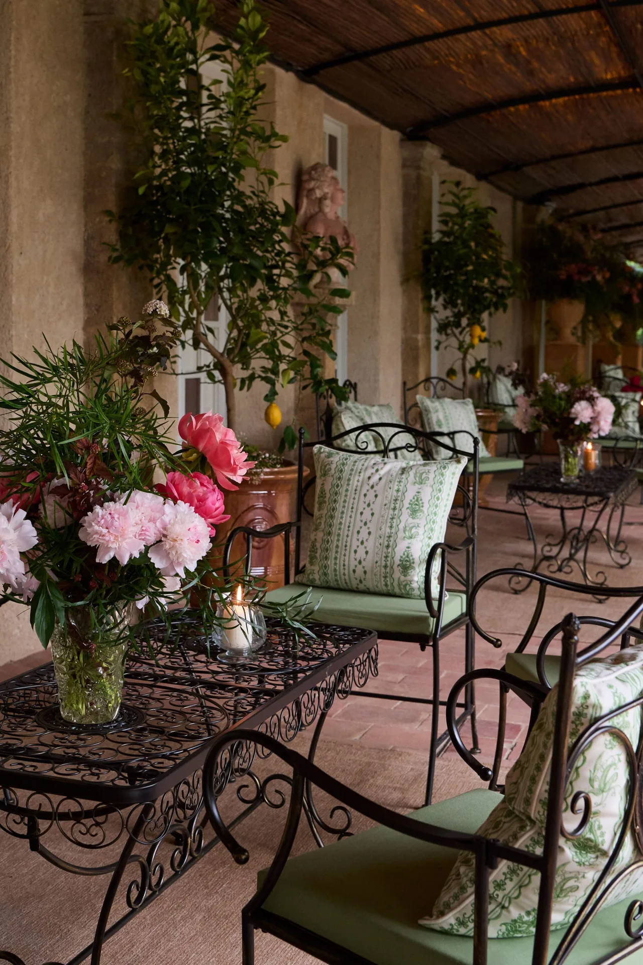 không gian trưng bày trang sức dior