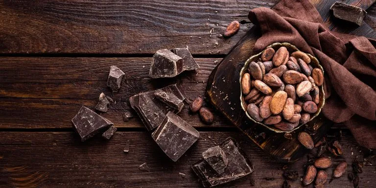 tâm trạng vui uống nước Health Magazine tâm trạng vui chocolate den YelenaYemchuk
