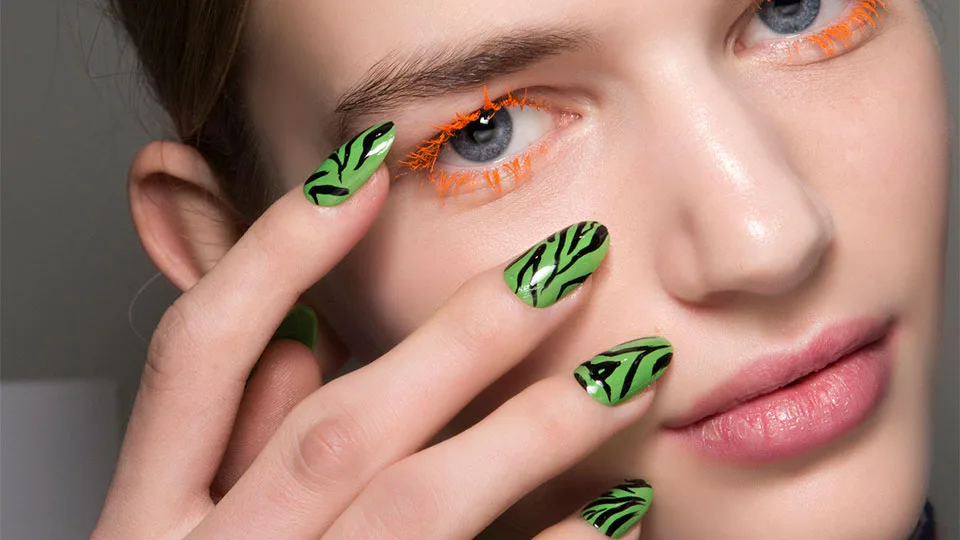 nail họa tiết ngựa vằn