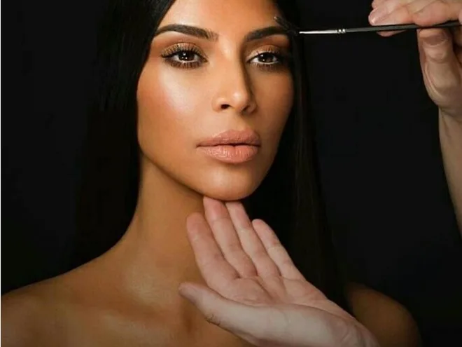 nguyên tắc trang điểm đẹp của kim kardashian 6 1 nguyên tắc trang điểm đẹp của kim kardashian 6 1
