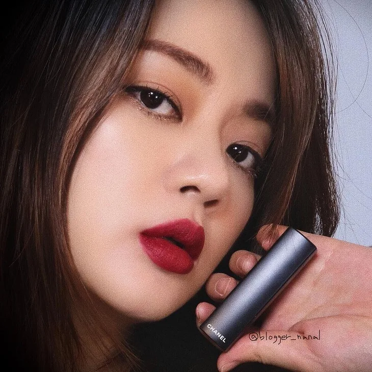 son màu đỏ 18 son màu đỏ 18