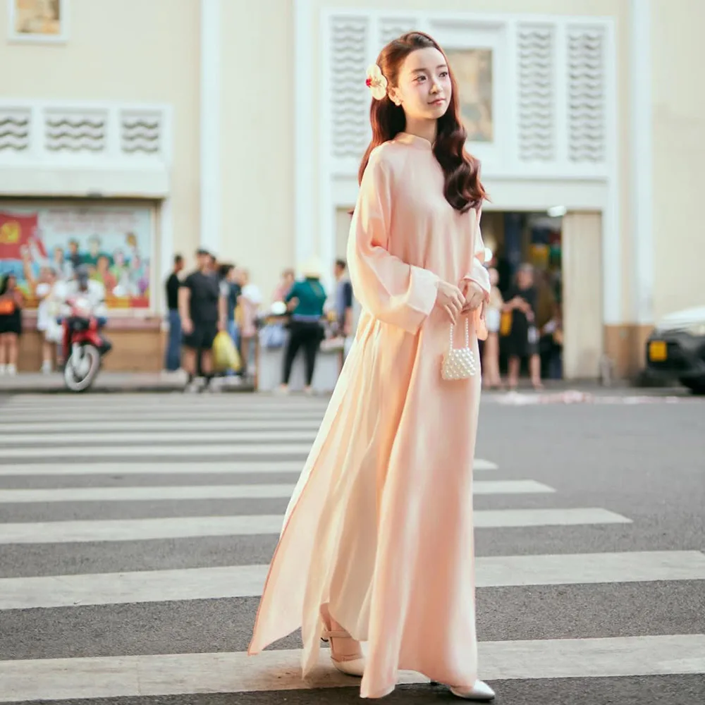 chụp hình tết ở chợ bến thành