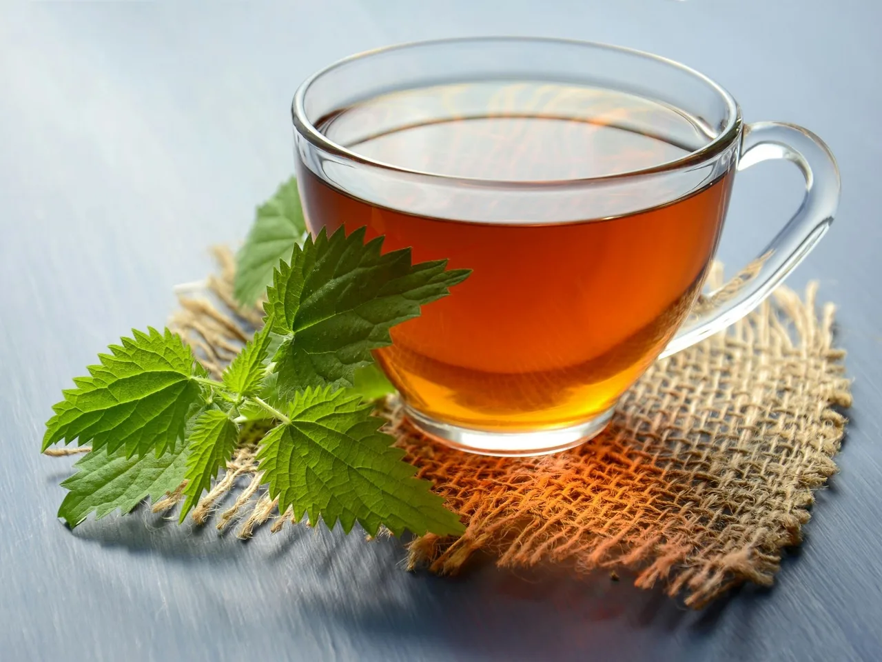 Trà xanh giúp cải thiện sự tập trung và trí nhớ.
