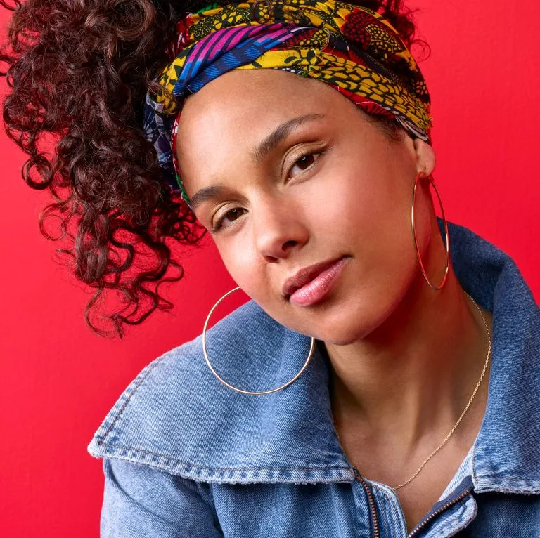 Alicia Keys ra mắt nhãn hiệu làm đẹp với e.l.f Beauty