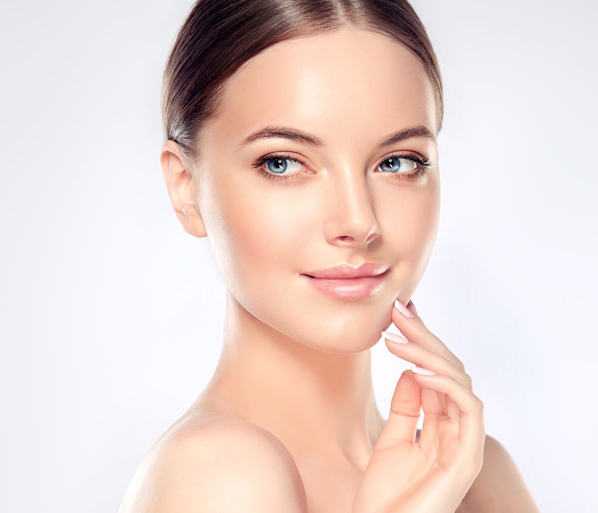 gương mặt cân đối, thon gọn, glow skin
