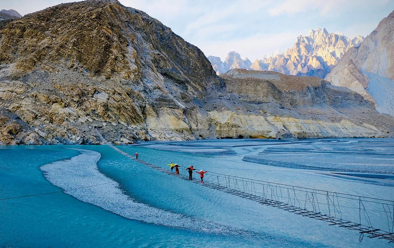 pakistan cầu treo bắc qua sông pakistan cầu treo bắc qua sông