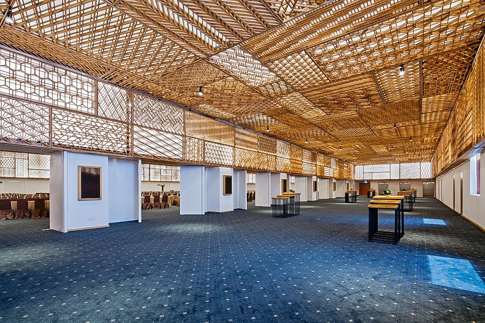 C Foyer 1