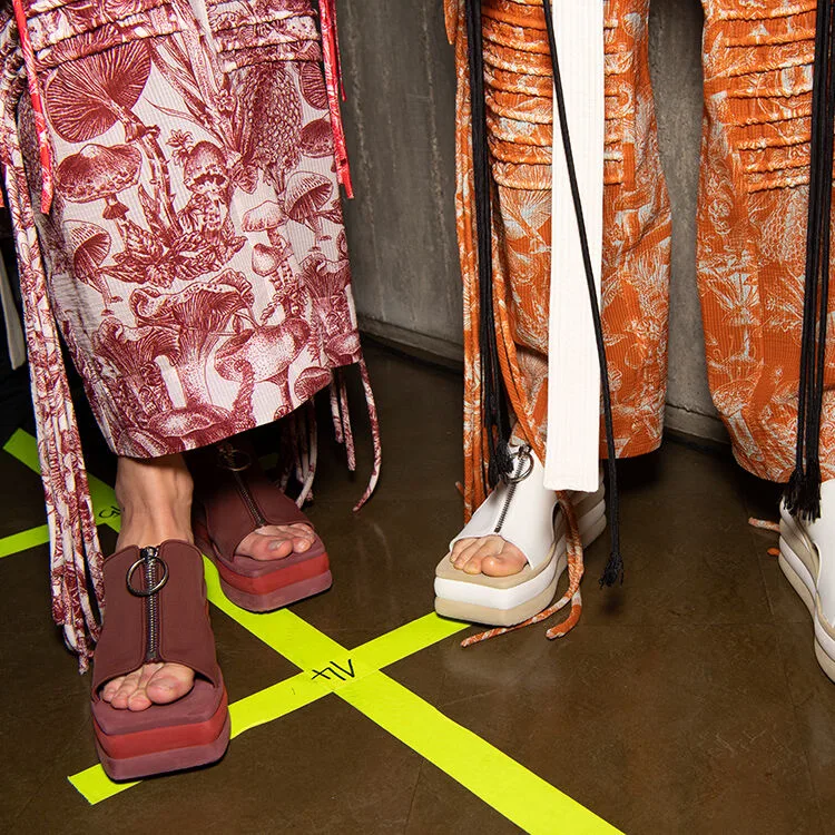 thiết kế họa tiết nấm Stella McCartney