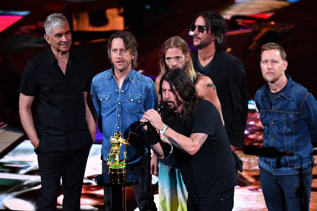 Foo Fighters trong MTV VMAs