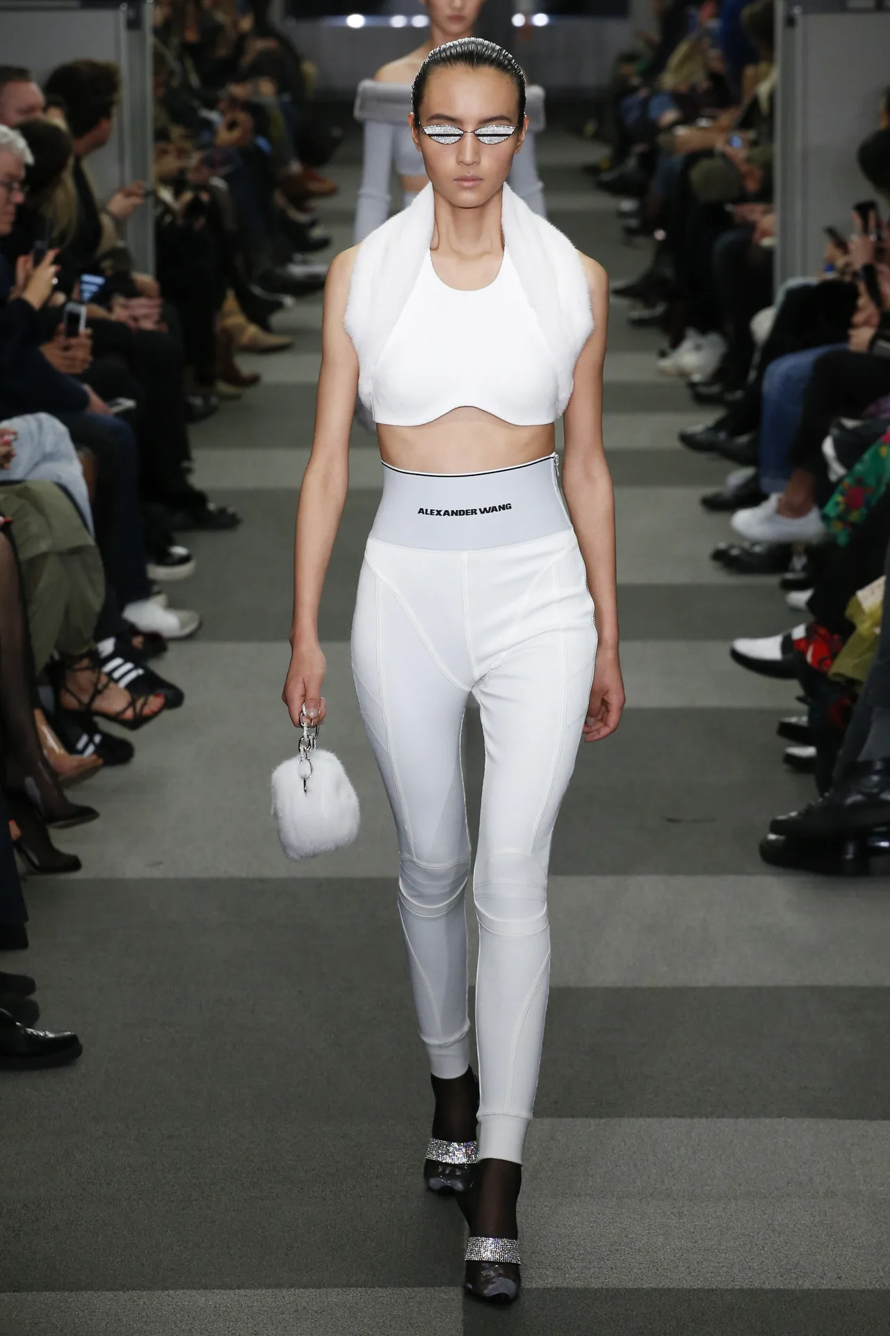 thương hiệu Alexander Wang tại Tuần lễ thời trang New York 2018 thương hiệu Alexander Wang tại Tuần lễ thời trang New York 2018