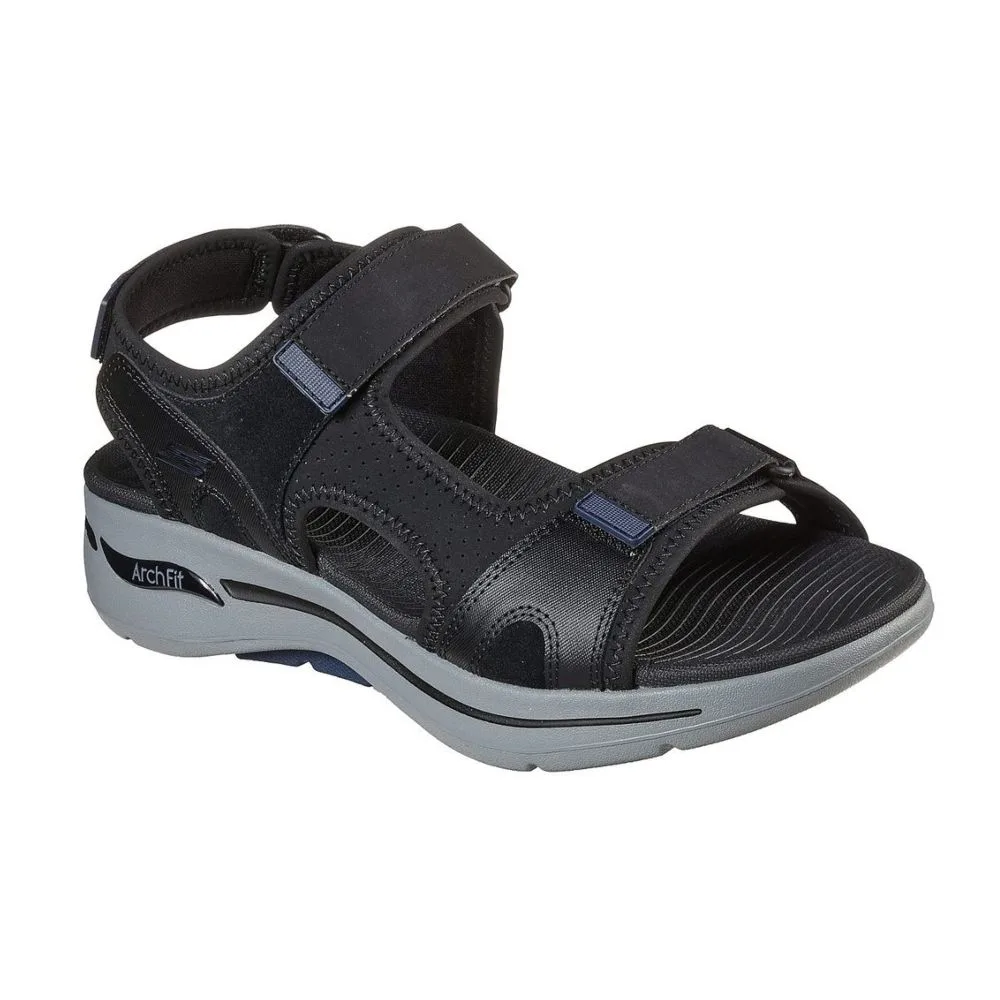 giay-sandals-va-nhung-ban-phoi-mua-he-SKECHERS-Giày-sandal-nam-Gowalk-Arch-Fit-229021-ELLE-Man.jpg
