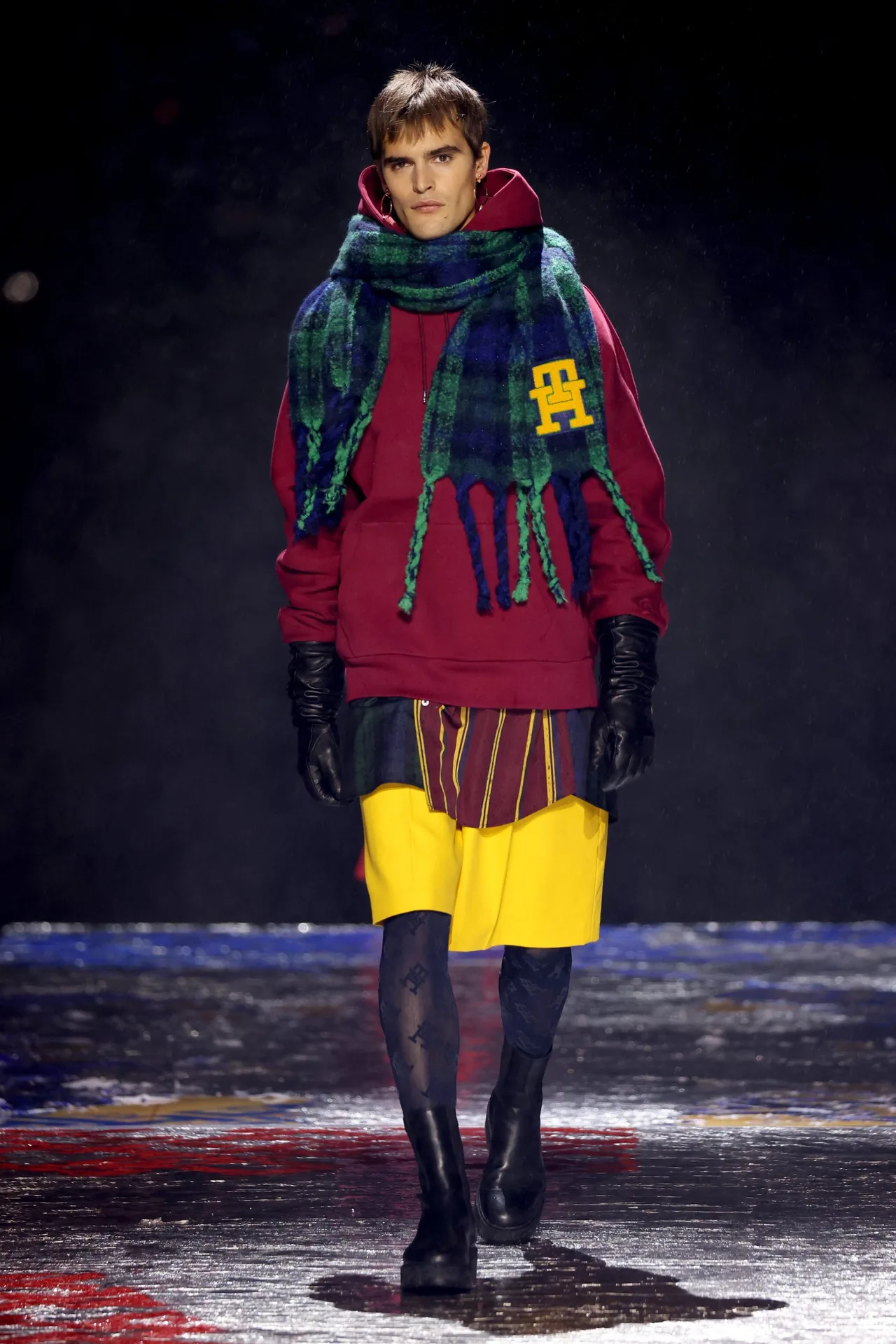 Tommy Hilfiger Thu Đông 2022 look 11