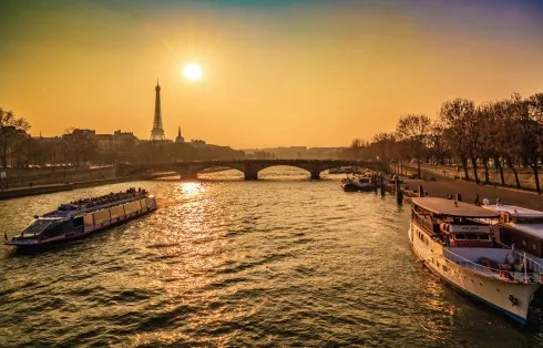 Paris the gioi nuoc hoa paris