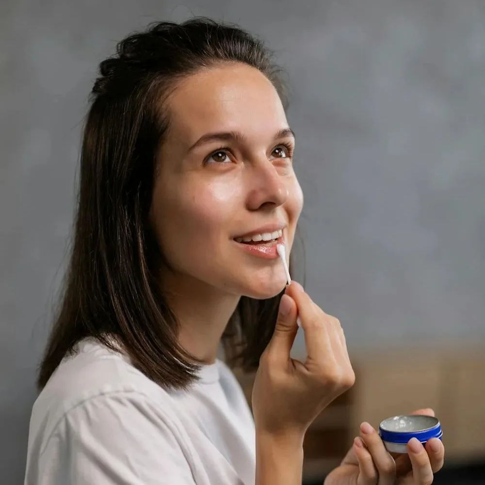 ceramide giúp giảm thâm môi