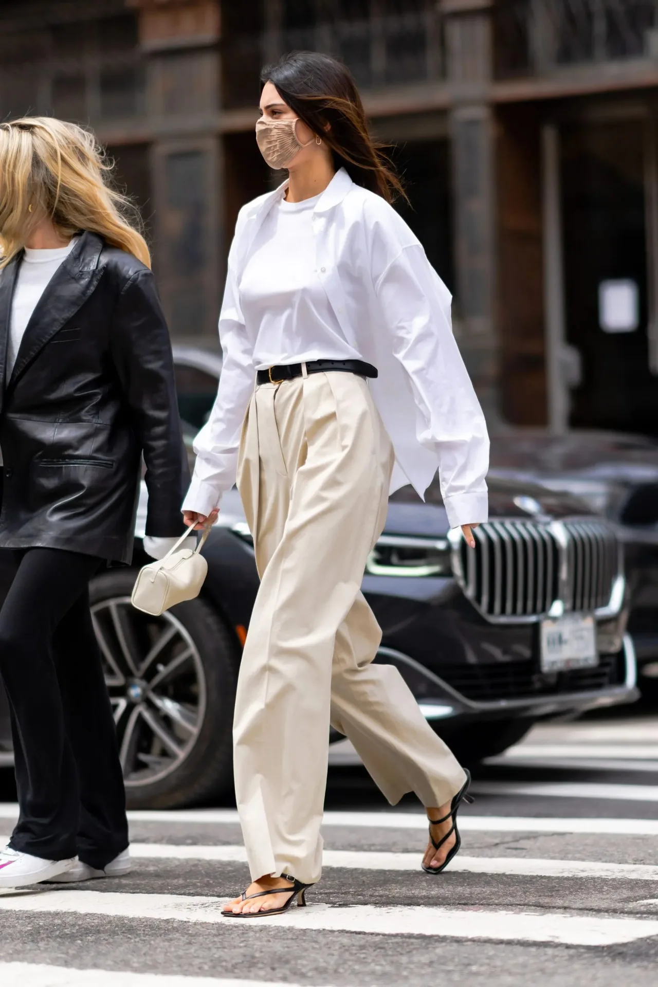 Kendall diện thắt lưng basic