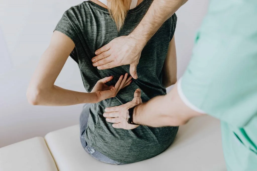 nguyên nhân dẫn đến gù lưng nguyên nhân dẫn đến gù lưng