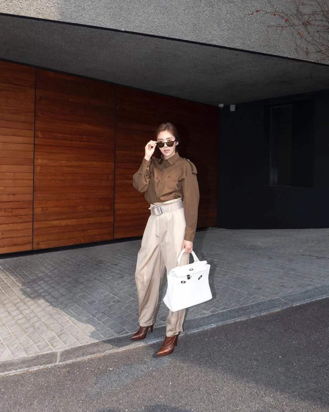 Hội bạn thân Gong Hyo Jin, Son Dam Bi mặc đồ menswear