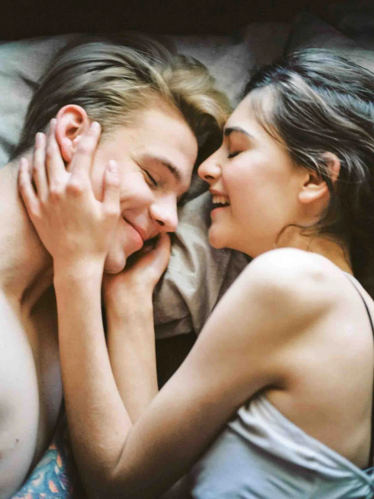 cặp đôi nói lời yêu thương