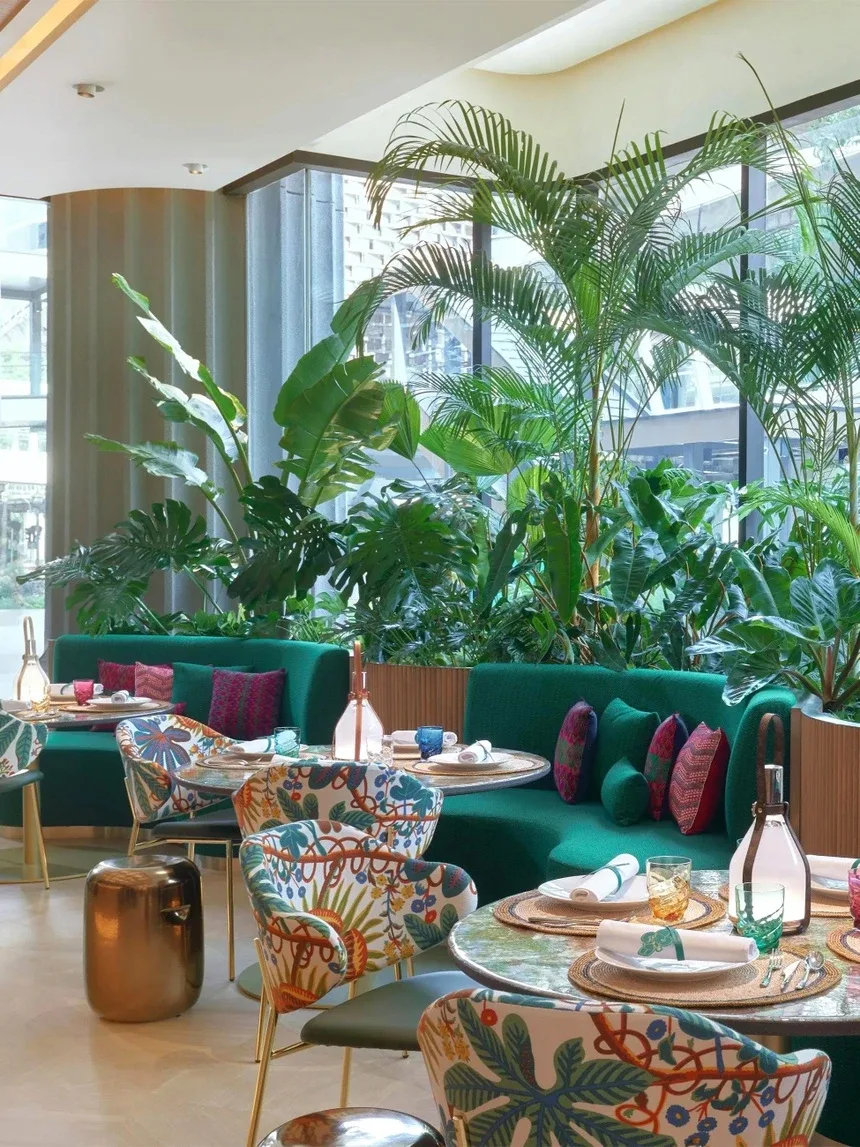 cà phê louis vuitton bangkok