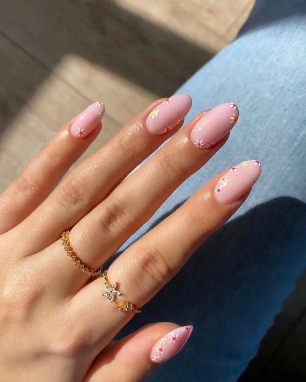 mẫu móng đẹp ngày Quốc tế Hạnh phúc mẫu móng đẹp ngày Quốc tế Hạnh phúc