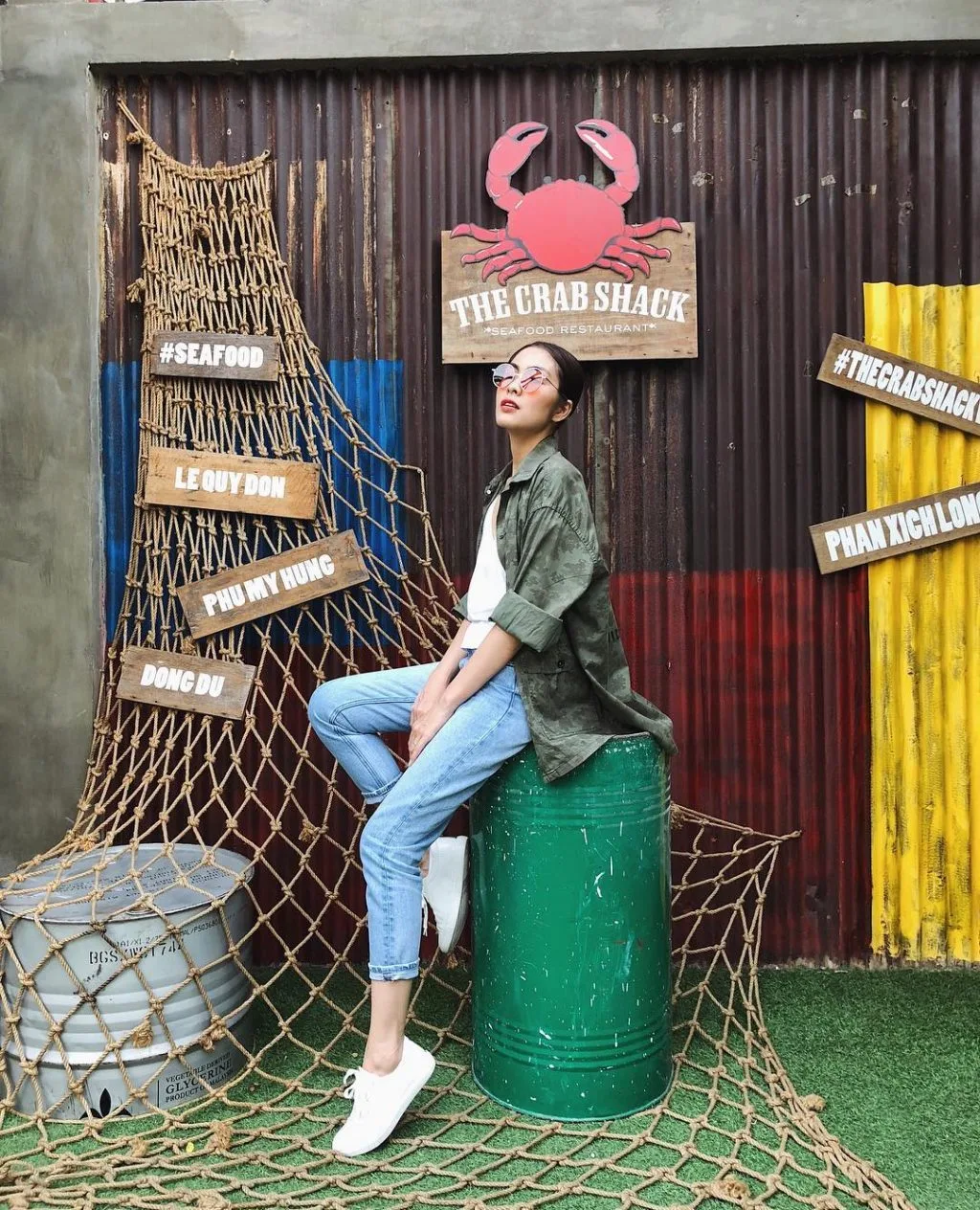 Xu hướng thời trang quần jeans được nhiều sao Việt ưa chuộng 2 Xu hướng thời trang quần jeans được nhiều sao Việt ưa chuộng 2