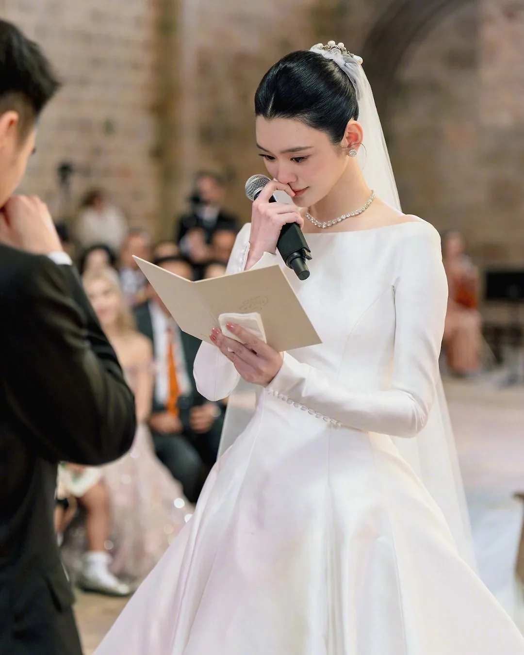 váy cưới Hề Mộng Dao