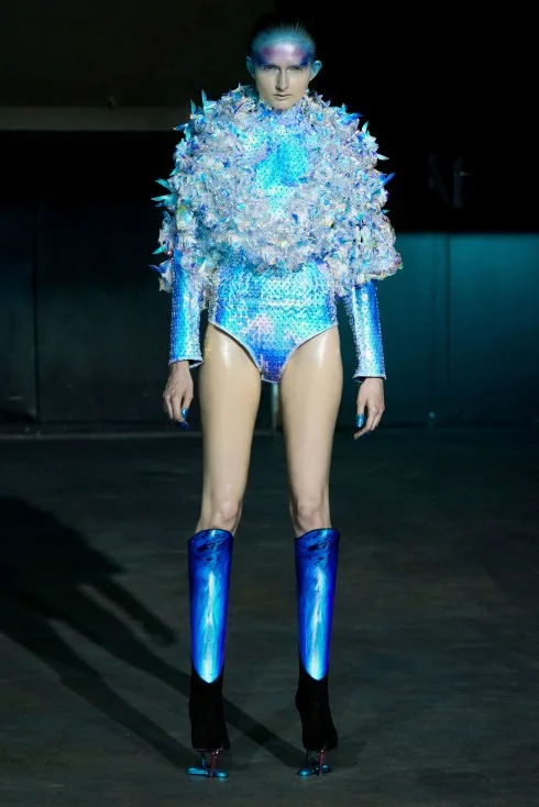 Tuần lễ thời trang Paris Haute Couture FW16 Yuima Nakazato