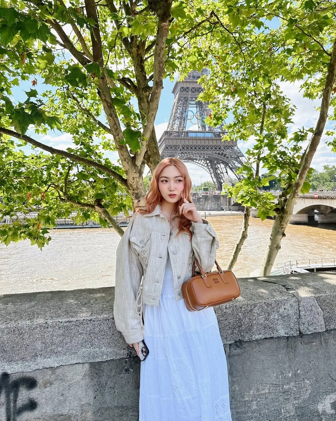 váy maxi dáng dài trắng