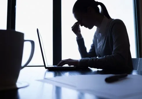 Phòng tránh tình trạng lạm dụng tình dục trong các mối quan hệ