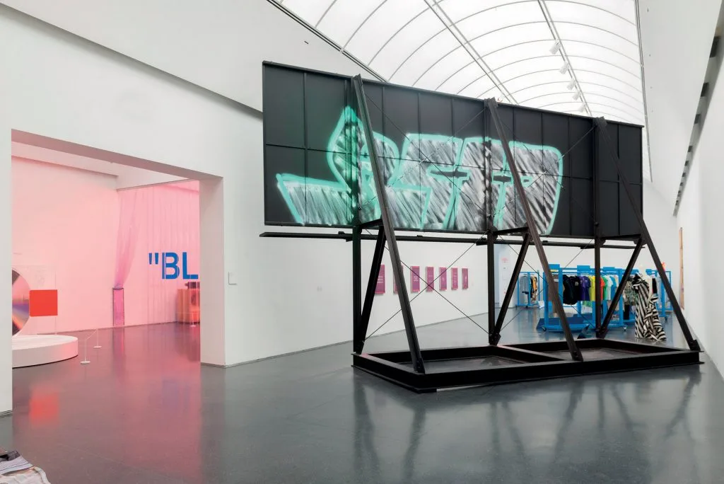 thời trang 18 triển lãm của Virgil Abloh