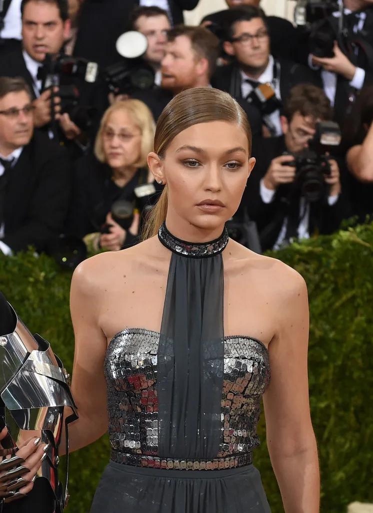 Dàn sao nữ trang điểm đẹp lộng lẫy tại Met Gala 2016