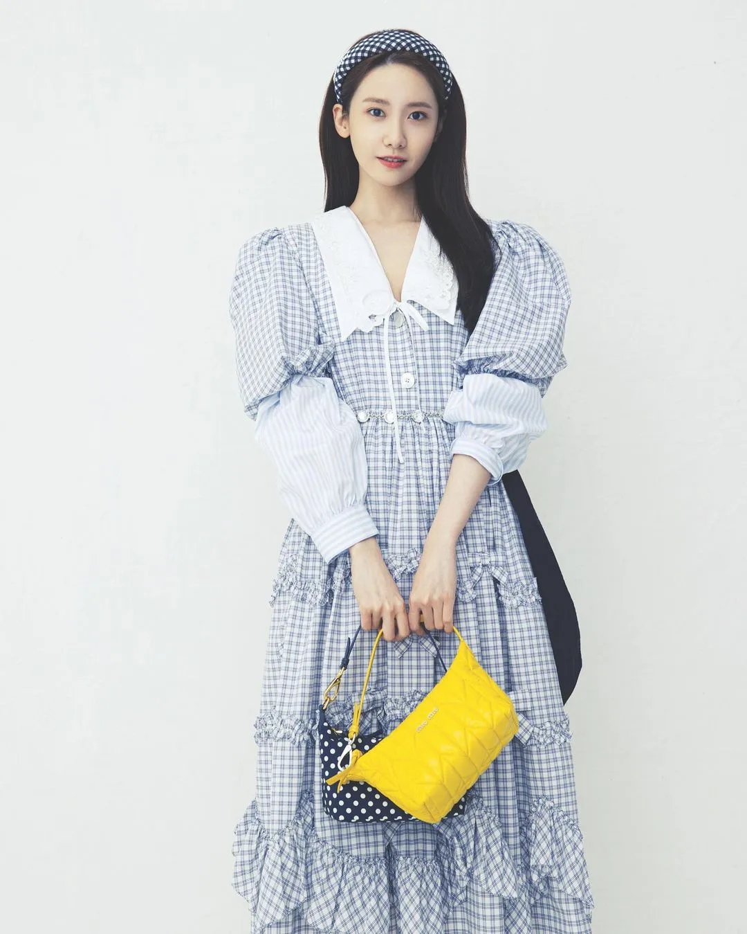 yoona mặc váy miu miu