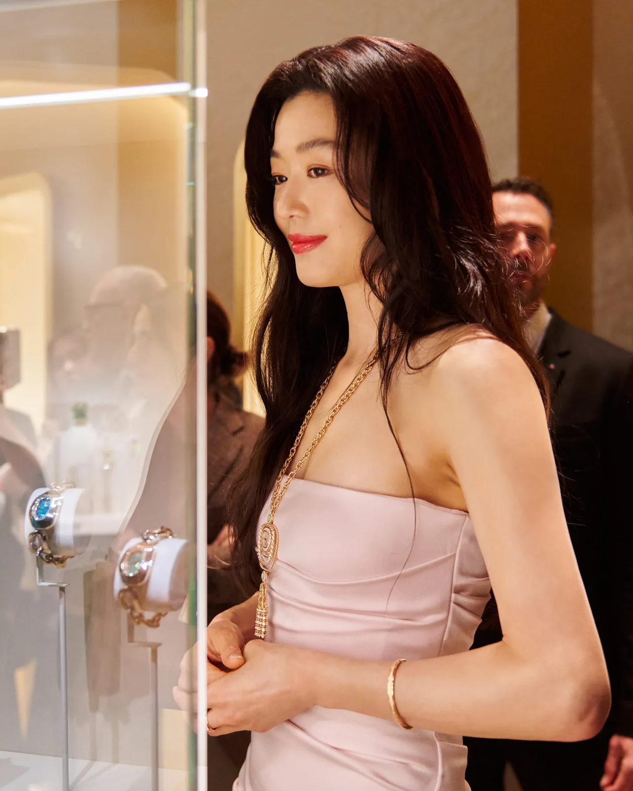 Gianna jun làm đại sứ Piaget