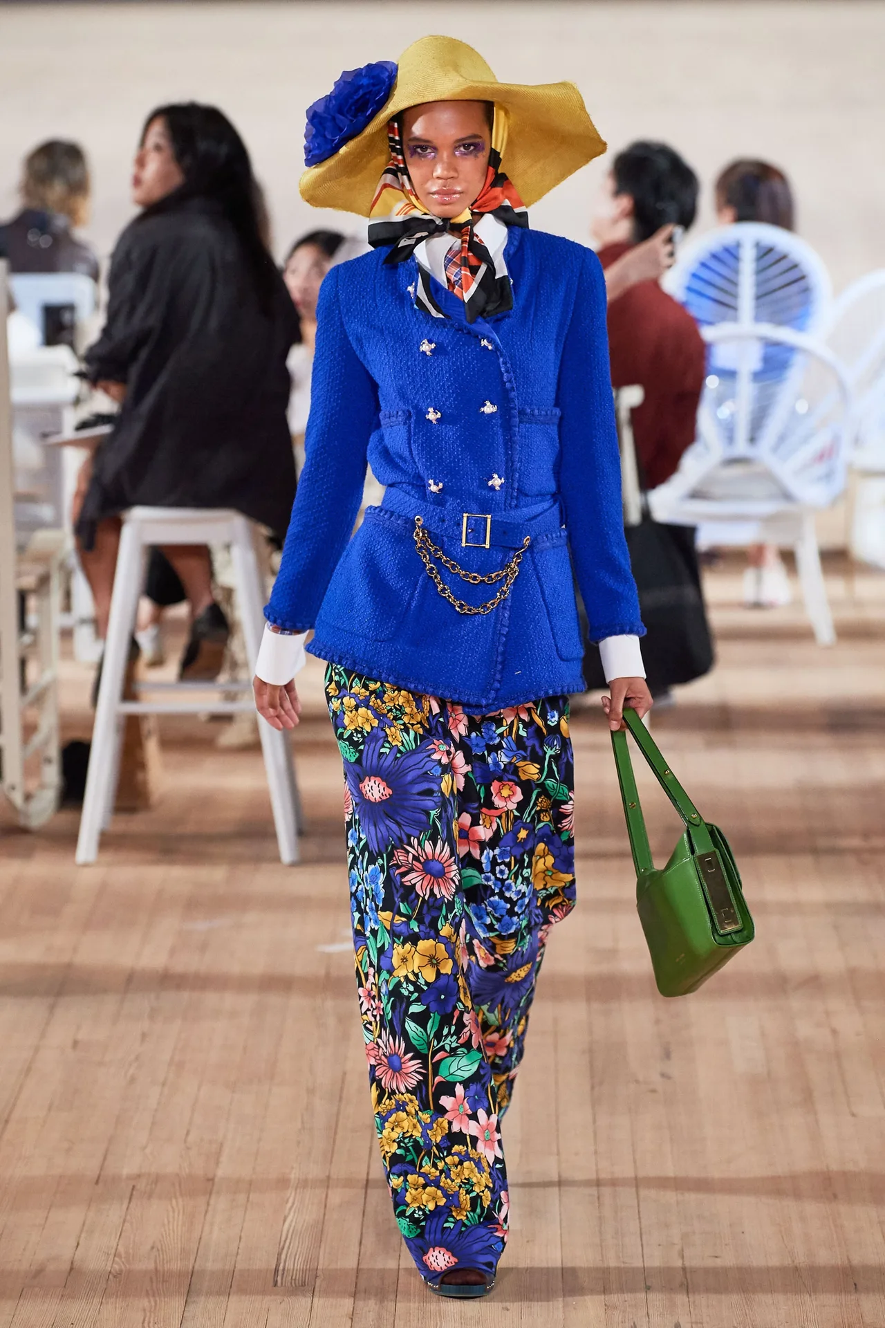 Blazer classic blue của Marc Jacobs