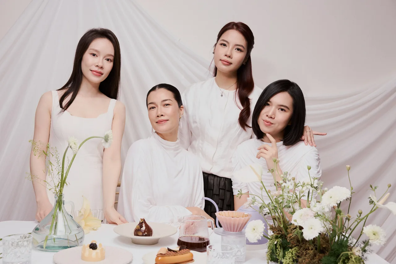 Từ trái sang: Chef Thùy Dung,
Doanh nhân Kim Oanh, Barista
Bella Thư Phạm, Chef Trâm Anh.