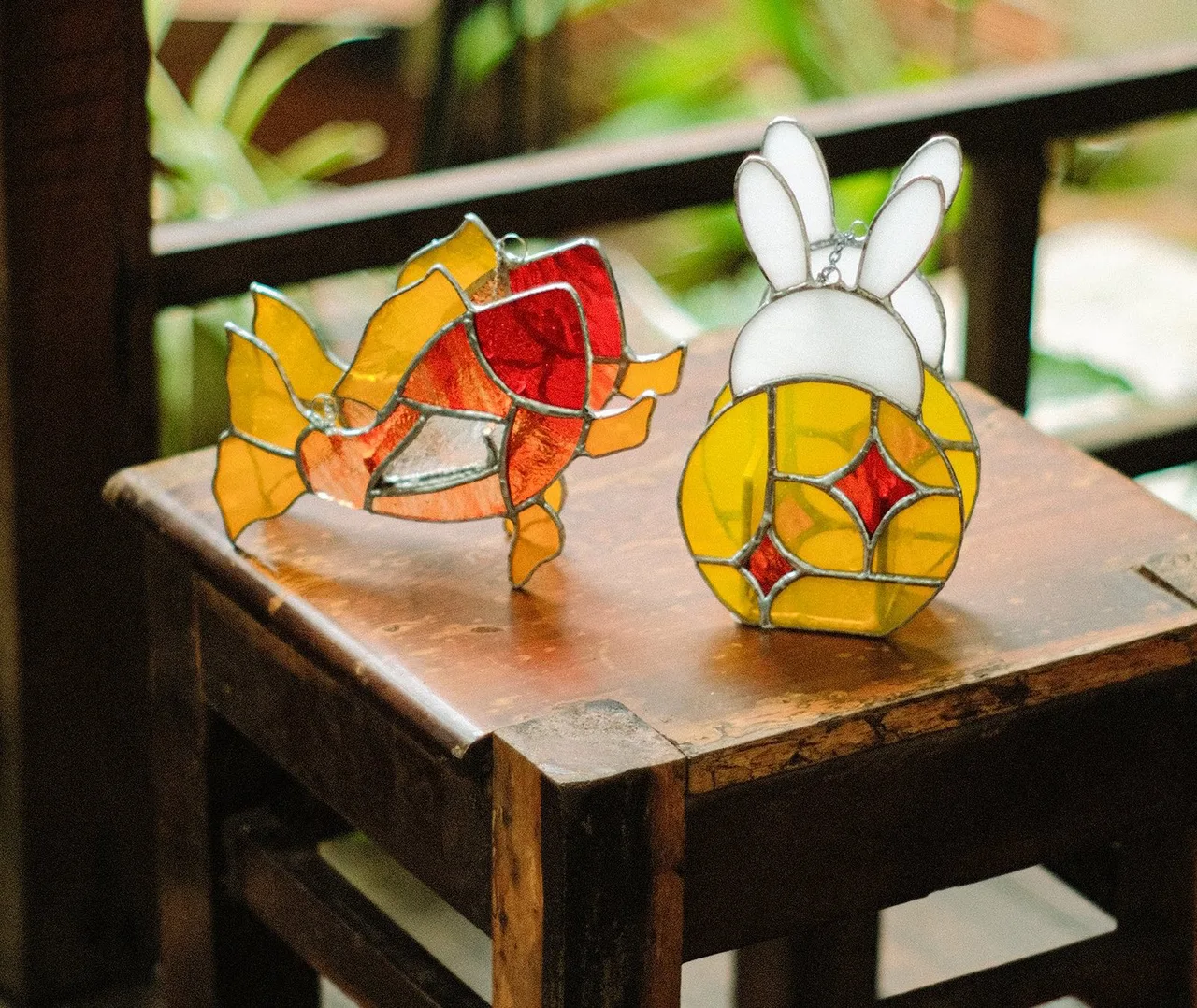Solar Art Space nổi bật với các lớp workshop làm kính màu (stained glass)