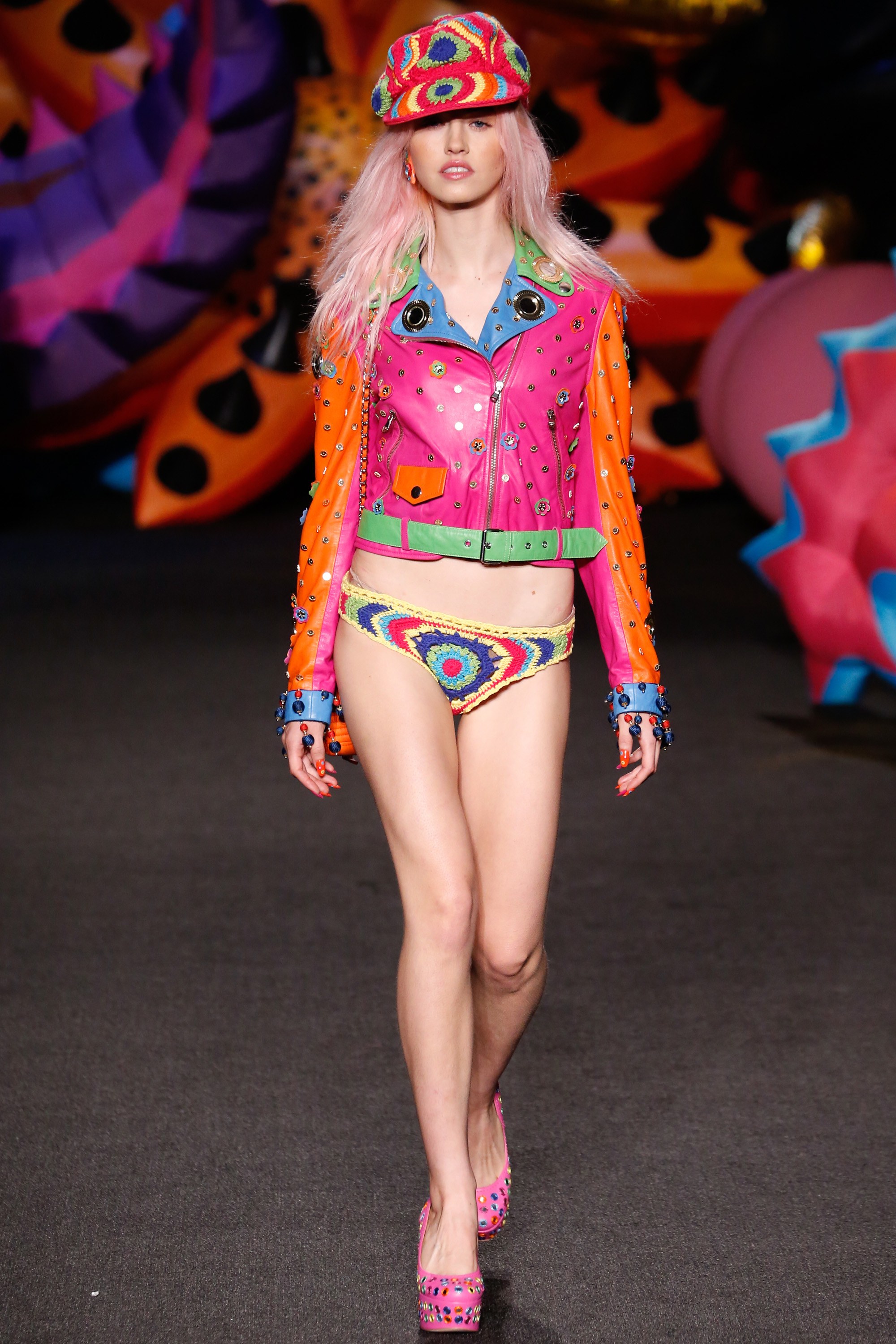 Bộ sưu tập thời trang Moschino Resort 2017 -ellevietnam 52