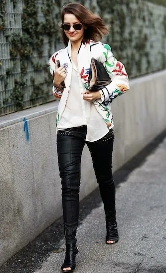 Kết hợp cùng quần skinny da với áo khoác hoa