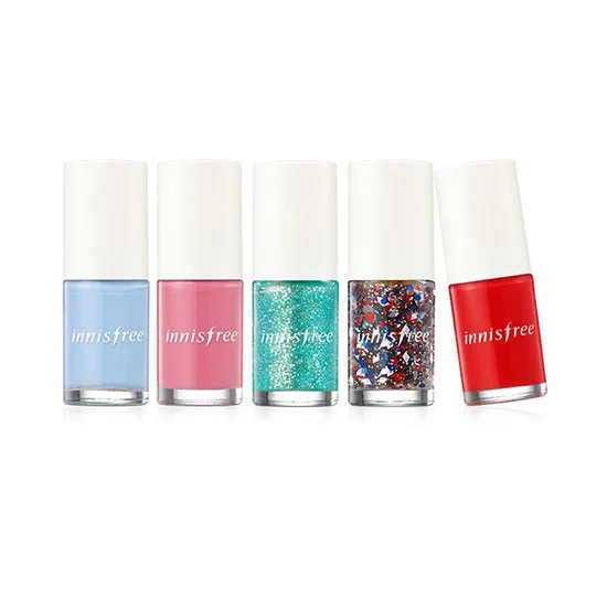 Sơn móng tay innisfree Real Color Nail với bảng màu sắc đa dạng và độ bền màu cao. Sơn móng tay innisfree Real Color Nail với bảng màu sắc đa dạng và độ bền màu cao.