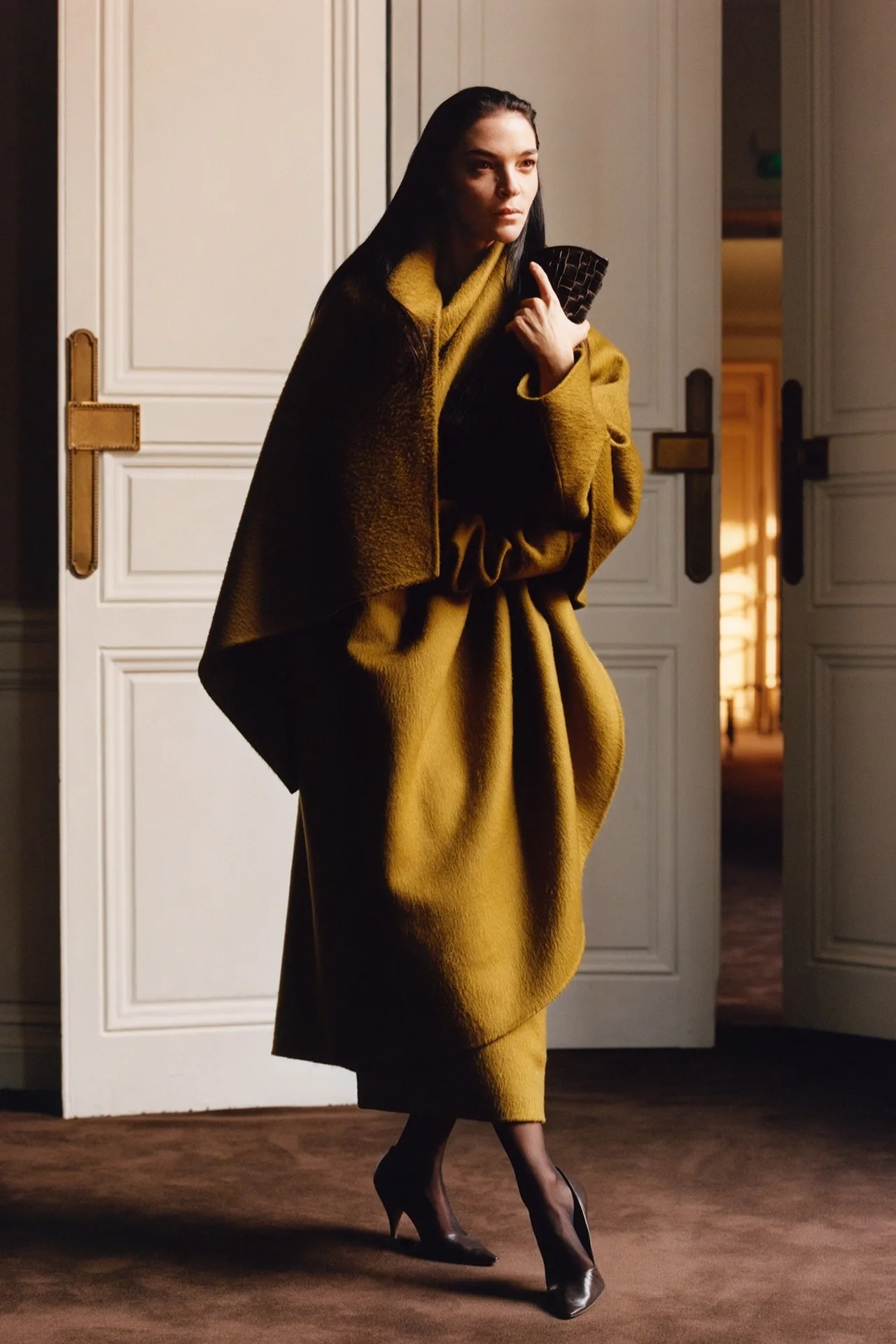 thiết kế trench coat cách điệu