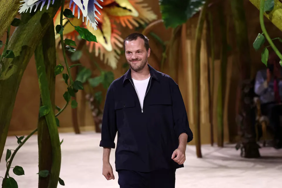 Matthieu Blazy tại buổi diễn Haute Couture