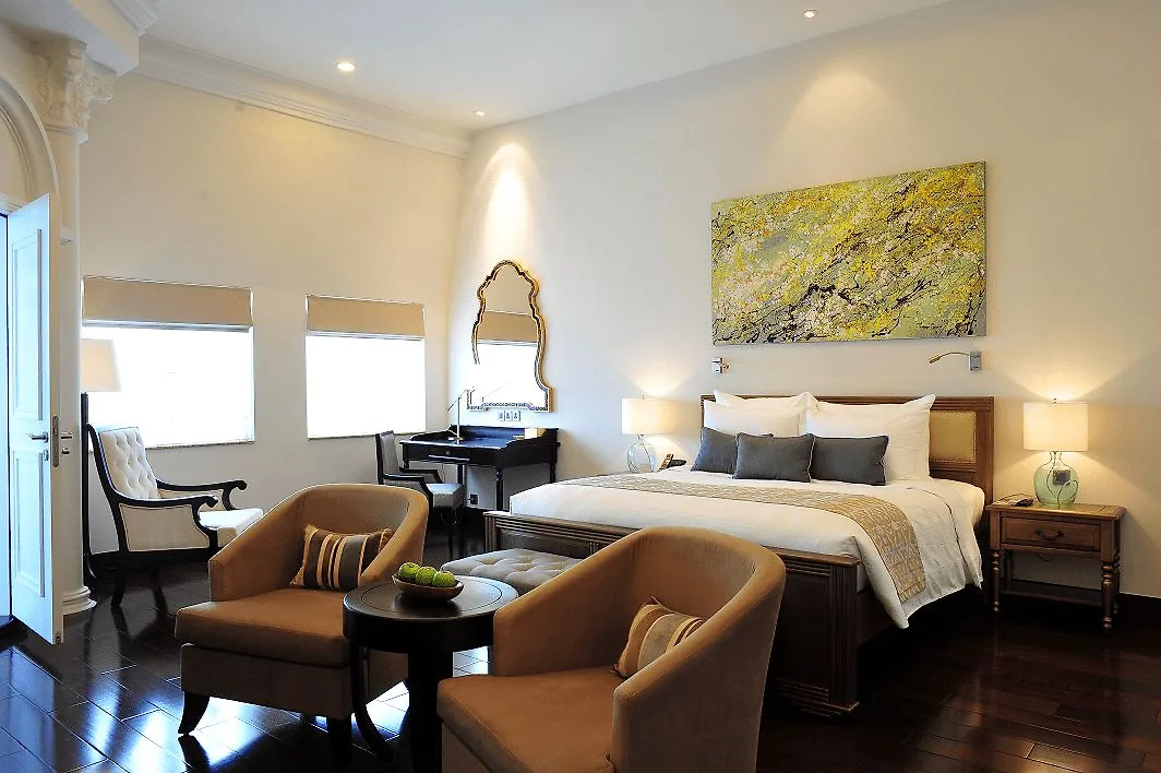 Phòng ngủ sang trọng giúp bạn tận hưởng trọn vẹn kỳ nghỉ tại Villa Sông