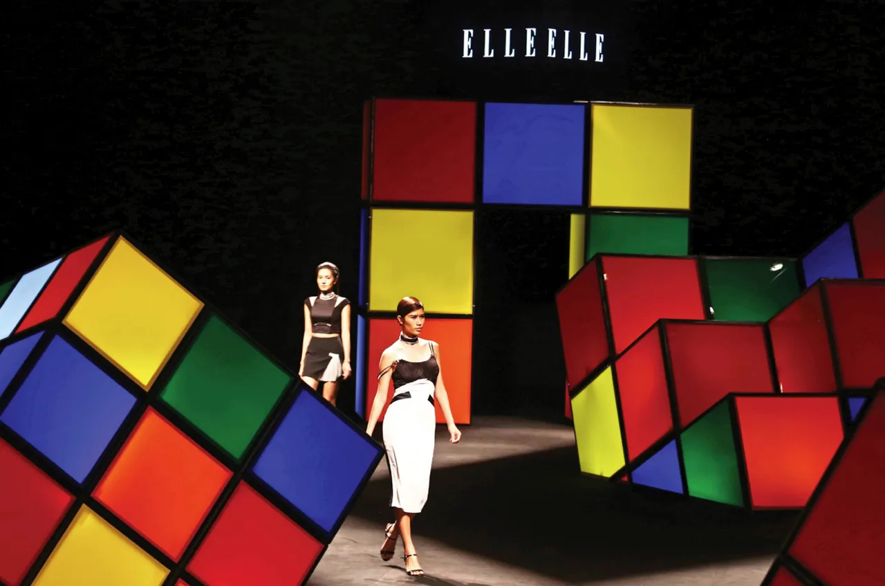 sân khấu ELLE Fashion Show thay đổi qua các năm 6