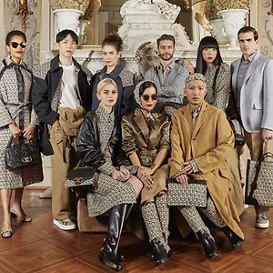 Thương hiệu Salvatore Ferragamo chính thức ra mắt biểu tượng mới Gancini 11